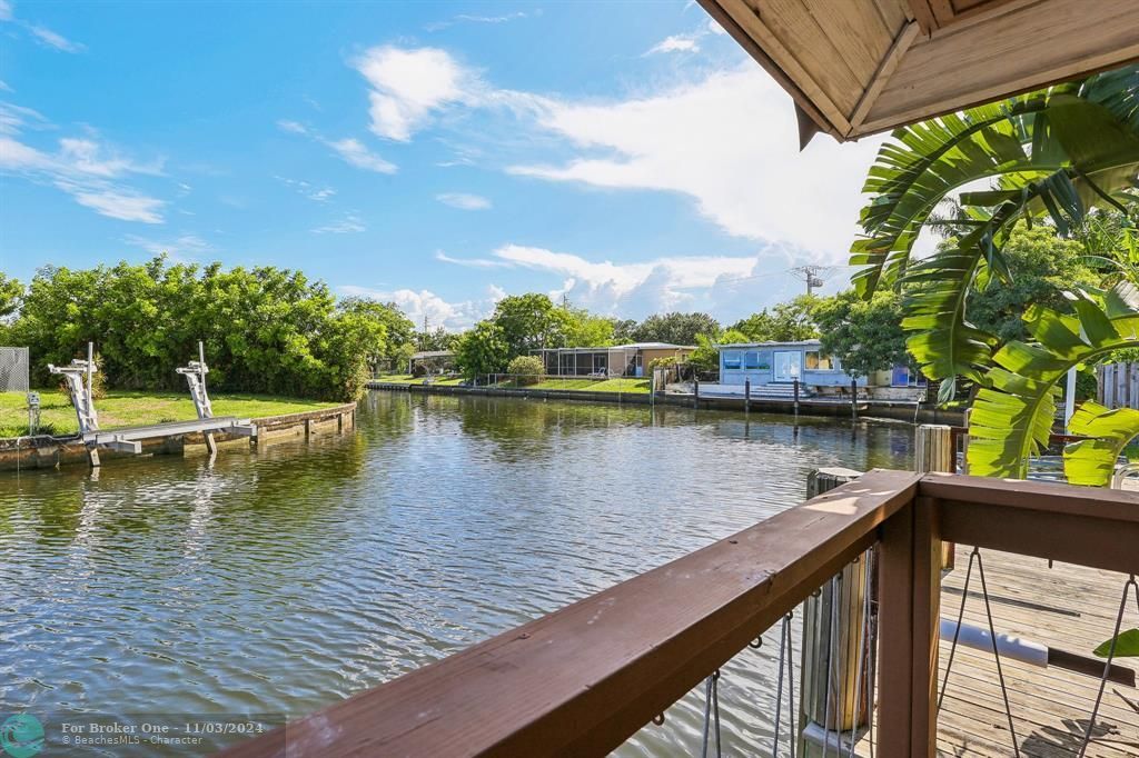 For Sale: $939,000 (3 beds, 2 baths, 1736 Square Feet)