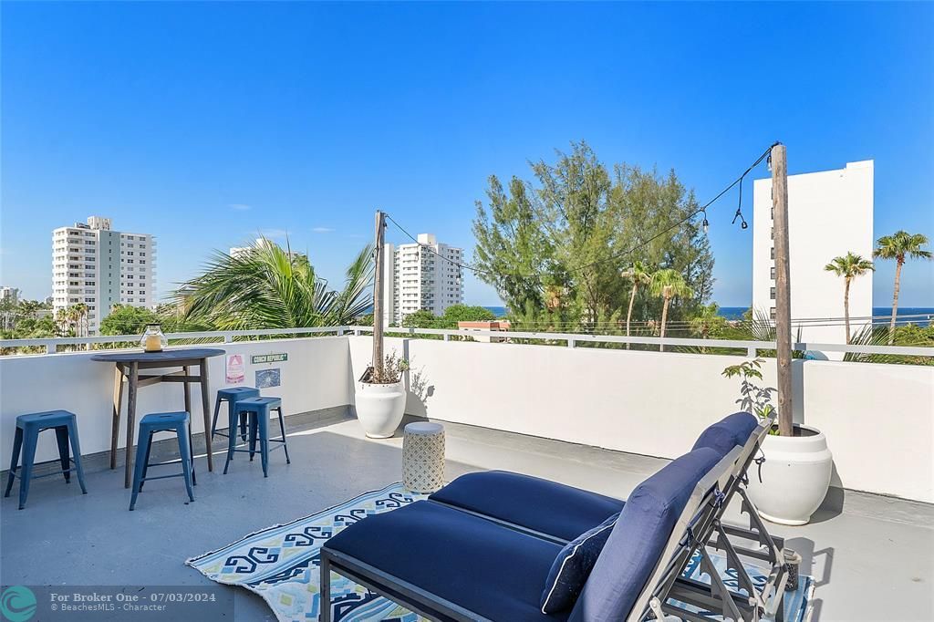 For Sale: $1,475,000 (4 beds, 4 baths, 3795 Square Feet)