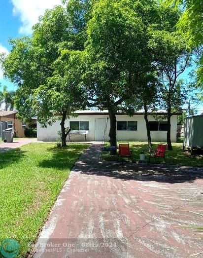 En Venta: $440,000 (5 camas, 2 baños, 1599 Pies cuadrados)