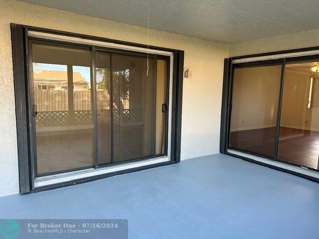 For Rent: $4,750 (4 beds, 2 baths, 2217 Square Feet)