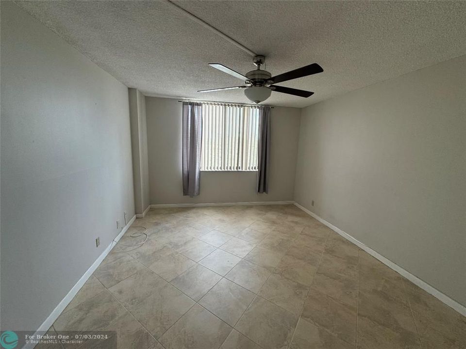 For Rent: $2,600 (2 beds, 2 baths, 1150 Square Feet)