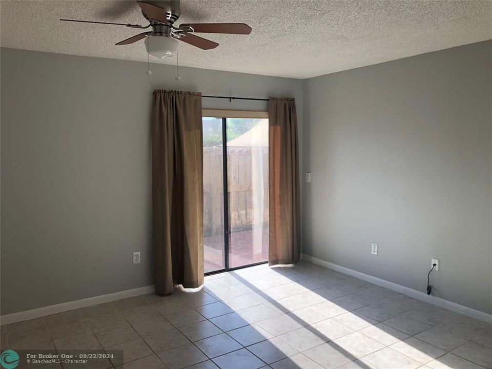 For Rent: $2,500 (2 beds, 2 baths, 1068 Square Feet)