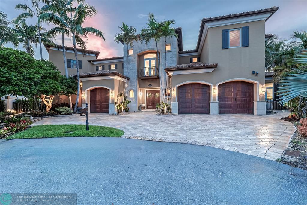 For Sale: $5,999,788 (6 beds, 6 baths, 7142 Square Feet)