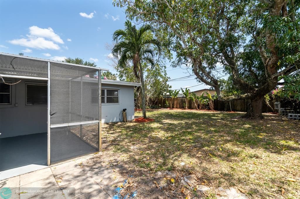 For Sale: $537,000 (4 beds, 2 baths, 1502 Square Feet)