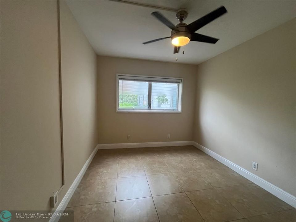 For Sale: $2,195 (2 beds, 1 baths, 11210 Square Feet)