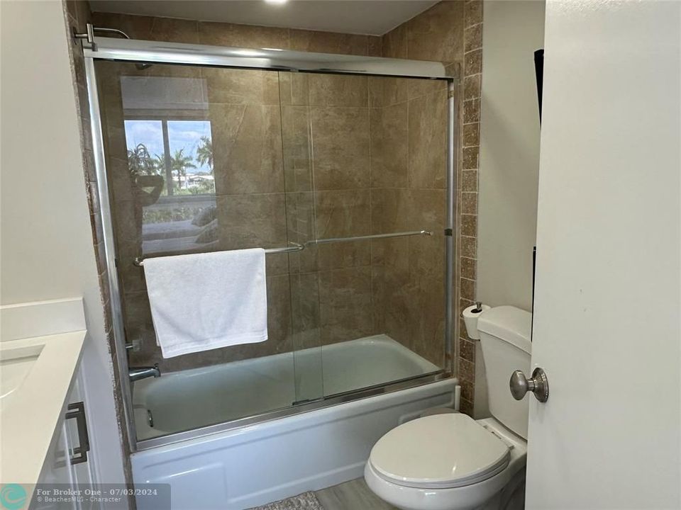出租: $3,500 (2 贝兹, 2 浴室, 1200 平方英尺)