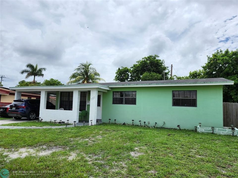 For Sale: $449,900 (3 beds, 2 baths, 1384 Square Feet)