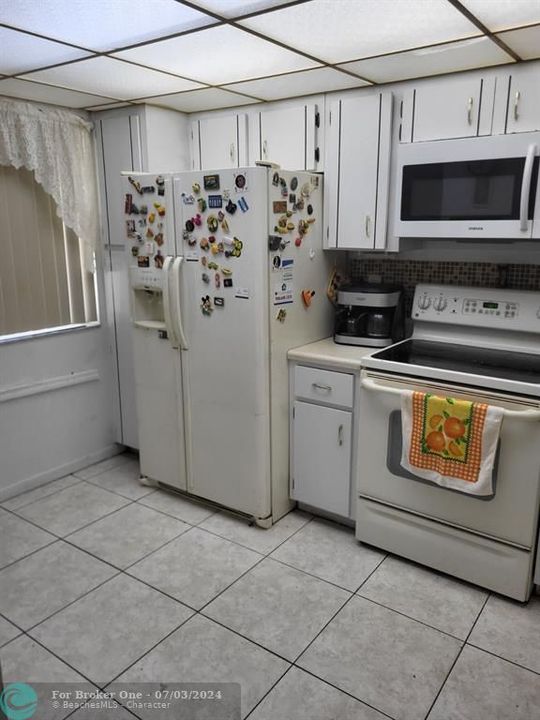 For Sale: $105,000 (2 beds, 2 baths, 1070 Square Feet)