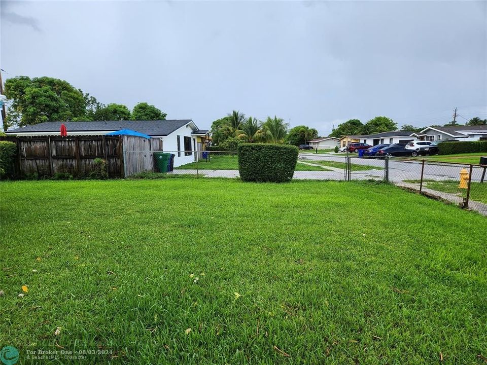 For Sale: $474,900 (3 beds, 2 baths, 1336 Square Feet)