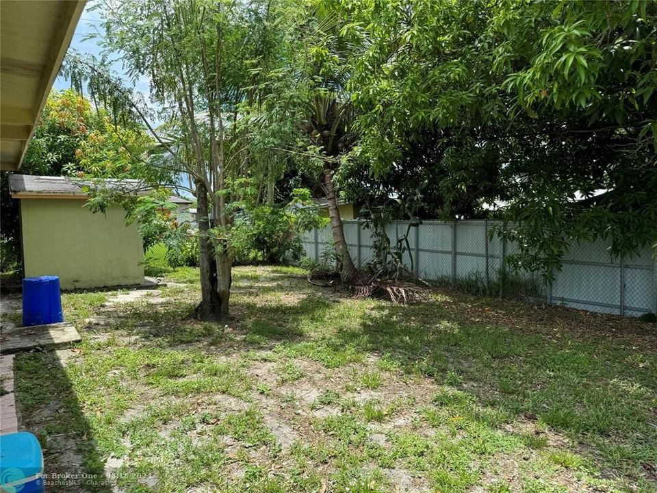 For Sale: $320,000 (3 beds, 1 baths, 1574 Square Feet)