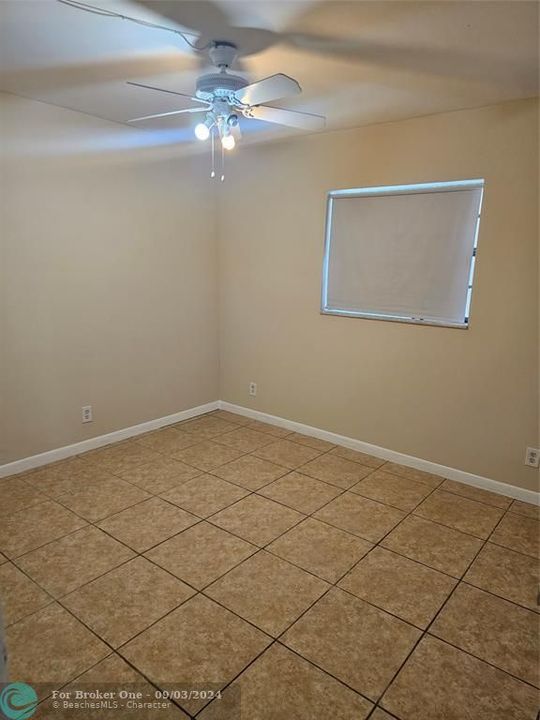 For Rent: $1,950 (2 beds, 2 baths, 958 Square Feet)