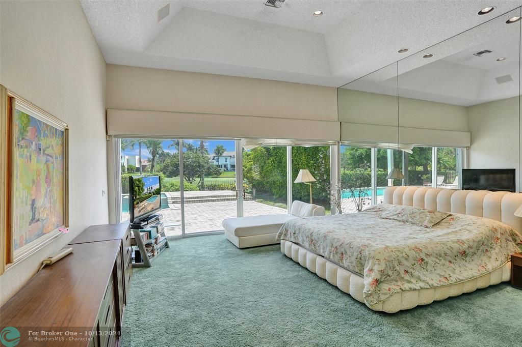 For Sale: $2,600,000 (5 beds, 4 baths, 3781 Square Feet)