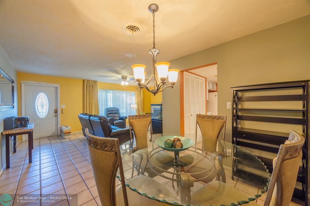 For Sale: $409,800 (2 beds, 2 baths, 1537 Square Feet)