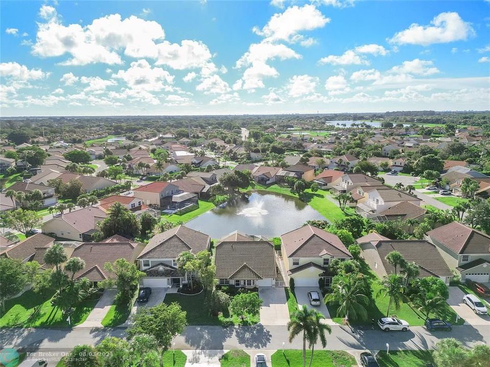 For Sale: $575,000 (3 beds, 2 baths, 1920 Square Feet)