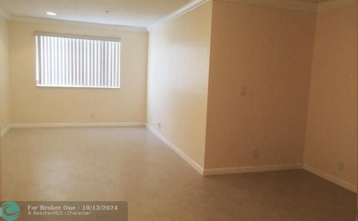 For Rent: $2,700 (3 beds, 2 baths, 2050 Square Feet)