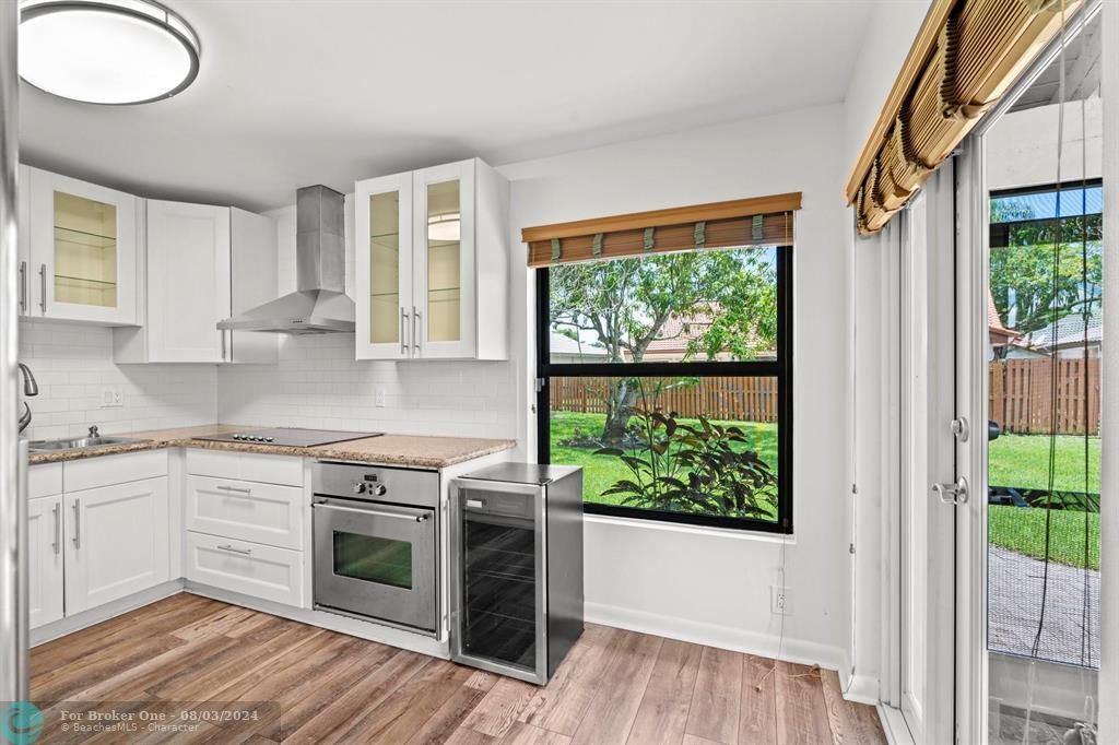 For Sale: $629,895 (2 beds, 2 baths, 1325 Square Feet)