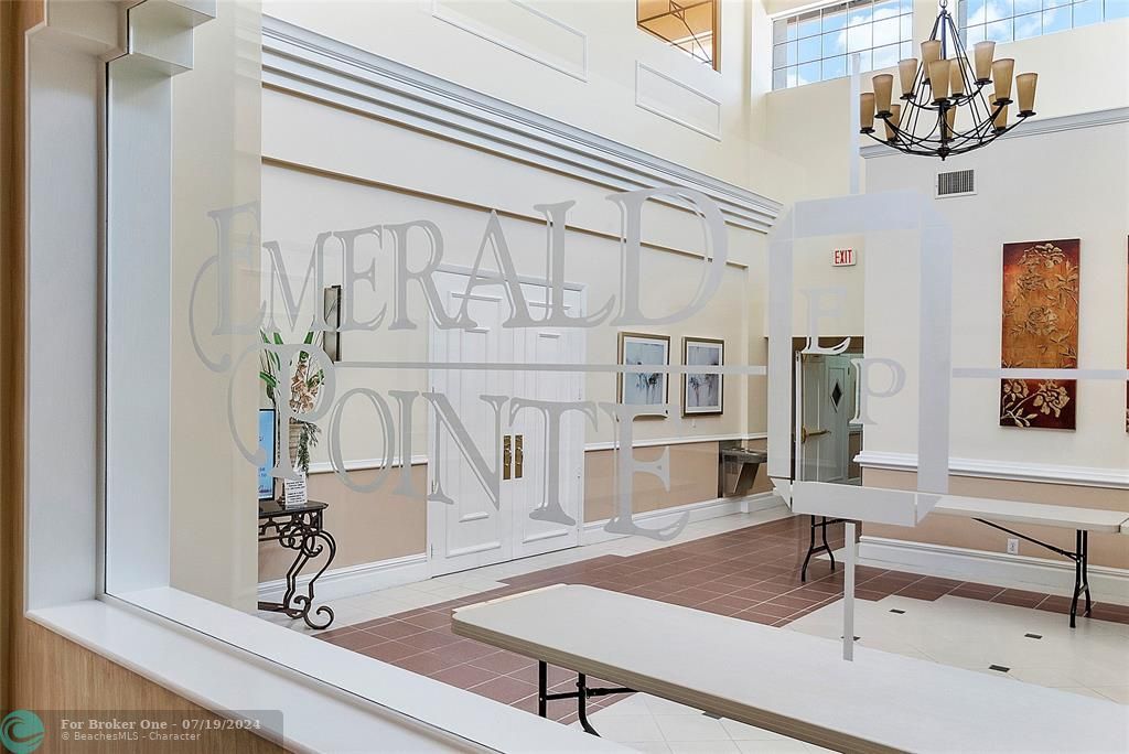 待售: $465,000 (2 贝兹, 2 浴室, 1747 平方英尺)