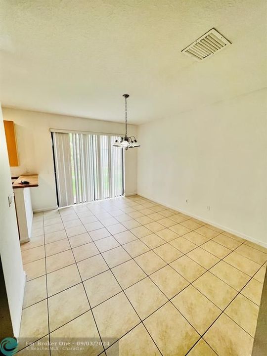 For Rent: $2,300 (3 beds, 2 baths, 1565 Square Feet)