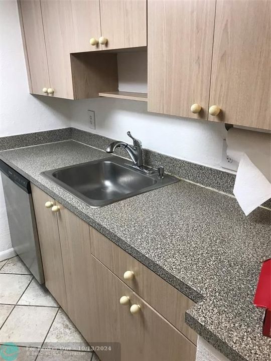 En Venta: $1,795 (2 camas, 1 baños, 2031 Pies cuadrados)