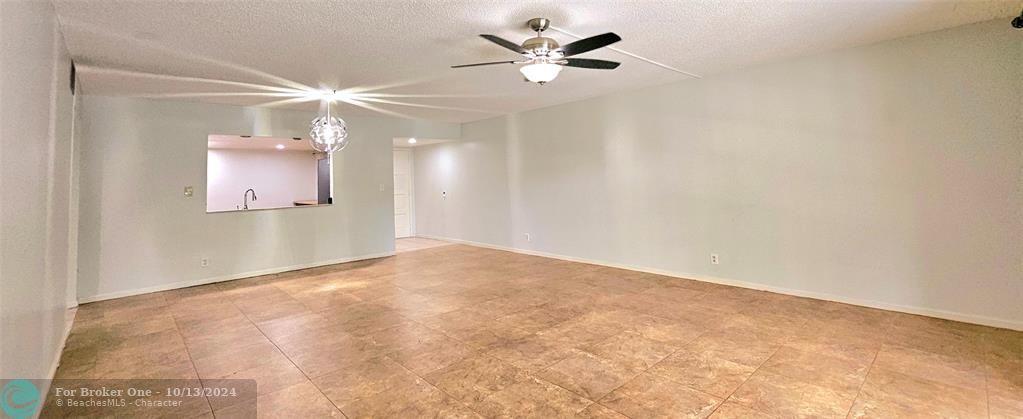 For Sale: $219,000 (2 beds, 2 baths, 1240 Square Feet)