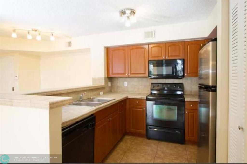 For Rent: $1,975 (2 beds, 2 baths, 0 Square Feet)