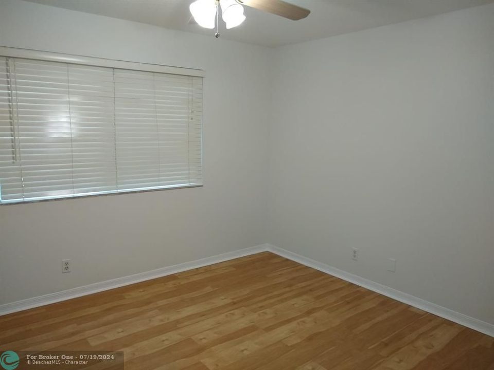 For Rent: $2,500 (2 beds, 2 baths, 1050 Square Feet)