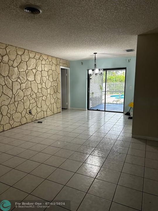 For Rent: $3,300 (3 beds, 2 baths, 1626 Square Feet)