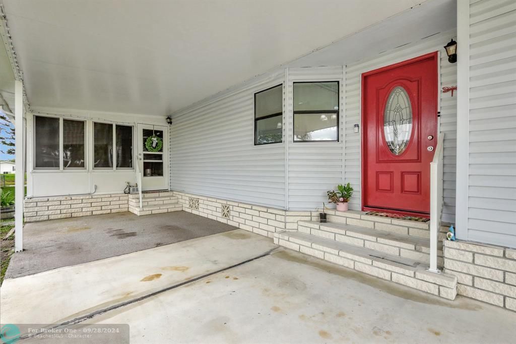 For Sale: $99,900 (2 beds, 2 baths, 1584 Square Feet)