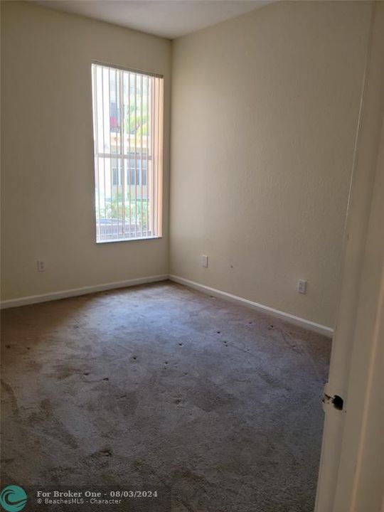 For Rent: $2,000 (2 beds, 2 baths, 1071 Square Feet)