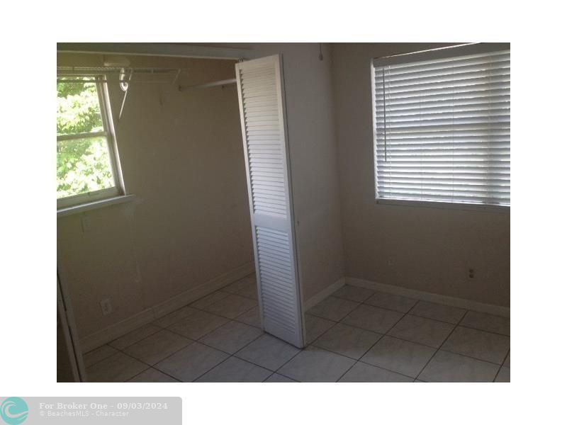 For Rent: $3,300 (4 beds, 2 baths, 1532 Square Feet)