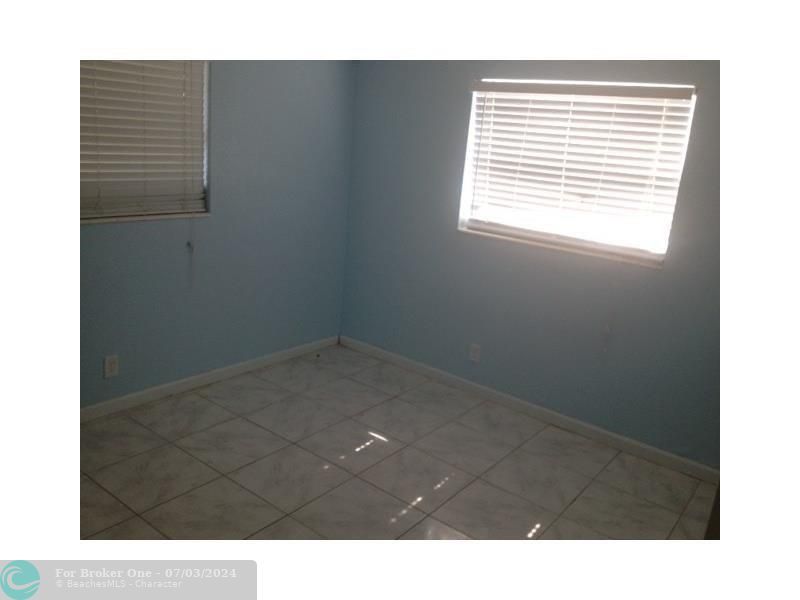 For Rent: $3,300 (4 beds, 2 baths, 1532 Square Feet)