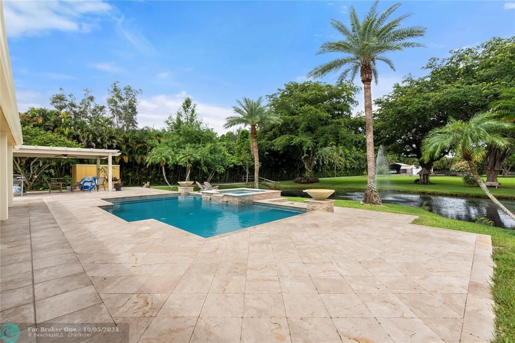 Recently Sold: $2,795,000 (4 beds, 2 baths, 2520 Square Feet)