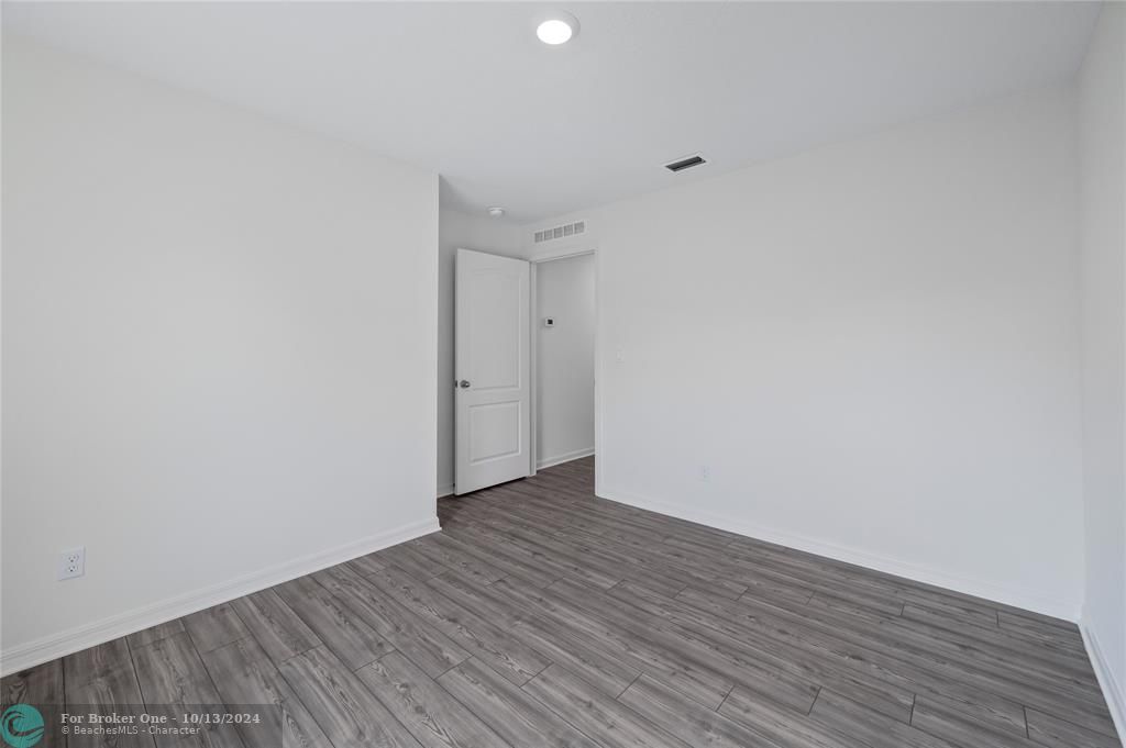 For Sale: $450,900 (3 beds, 2 baths, 1680 Square Feet)