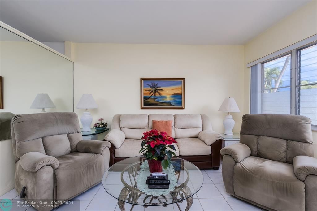 Active With Contract: $87,000 (1 beds, 1 baths, 625 Square Feet)