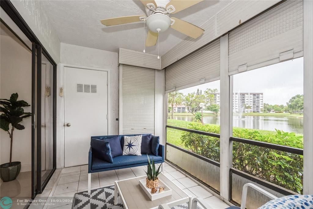 Active With Contract: $295,000 (2 beds, 2 baths, 1150 Square Feet)