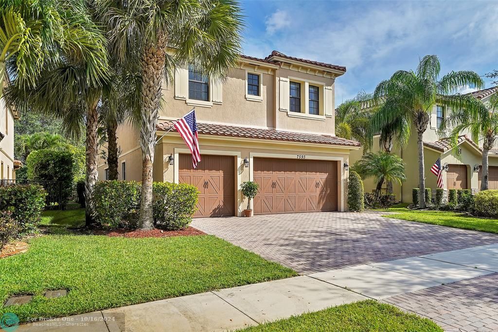 Recently Sold: $999,000 (5 beds, 4 baths, 3302 Square Feet)