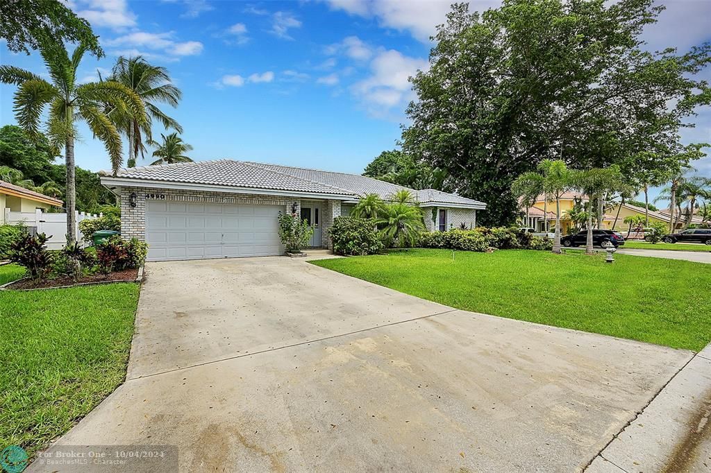 Active With Contract: $724,999 (4 beds, 2 baths, 1994 Square Feet)