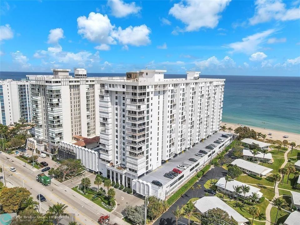 Recently Sold: $599,999 (2 beds, 2 baths, 1520 Square Feet)