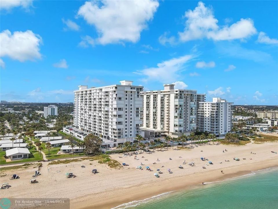 Recently Sold: $599,999 (2 beds, 2 baths, 1520 Square Feet)