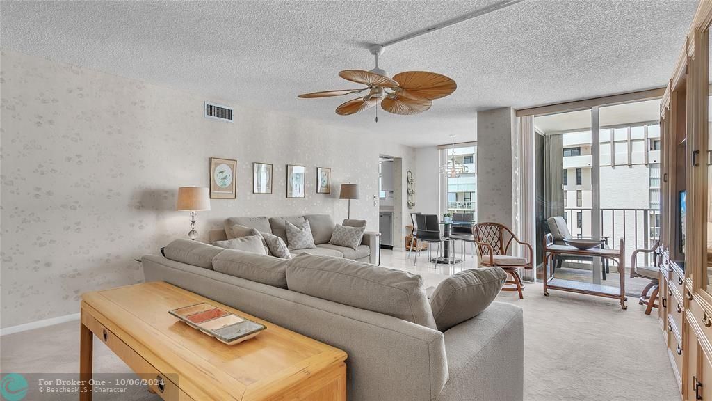 Recently Sold: $599,999 (2 beds, 2 baths, 1520 Square Feet)