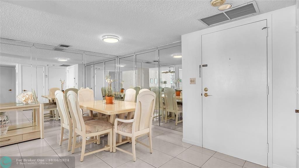 Recently Sold: $599,999 (2 beds, 2 baths, 1520 Square Feet)