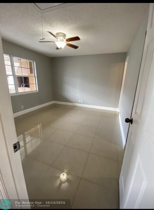 For Rent: $2,750 (2 beds, 2 baths, 940 Square Feet)