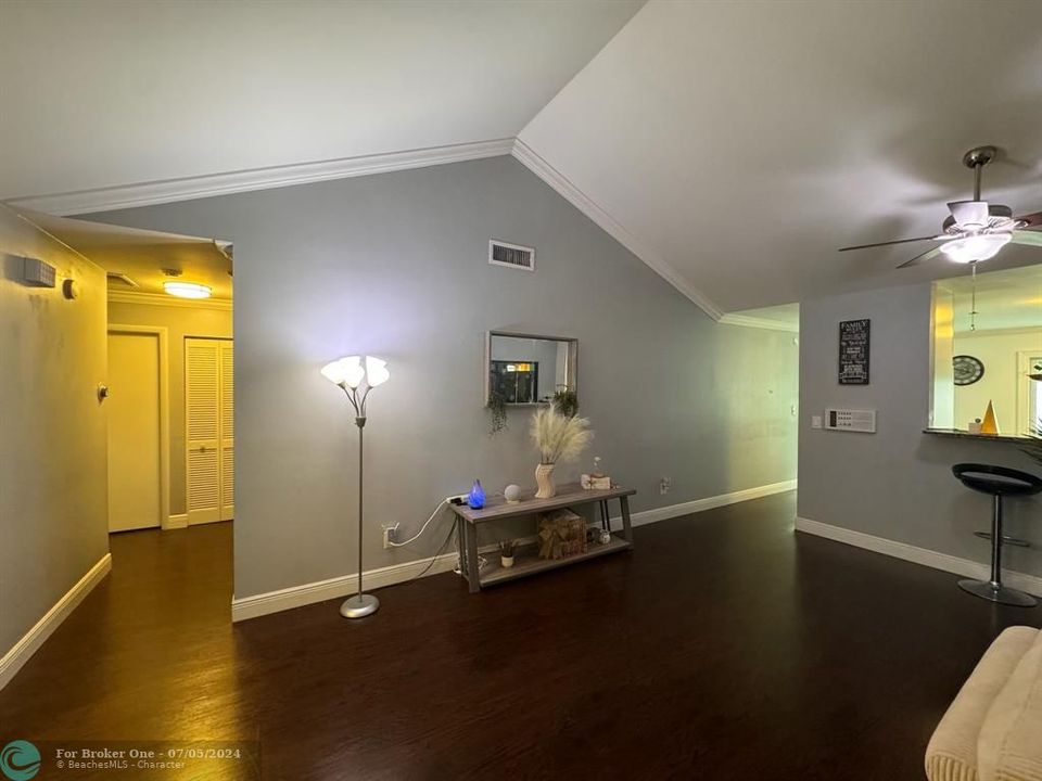 For Rent: $4,000 (3 beds, 2 baths, 1486 Square Feet)