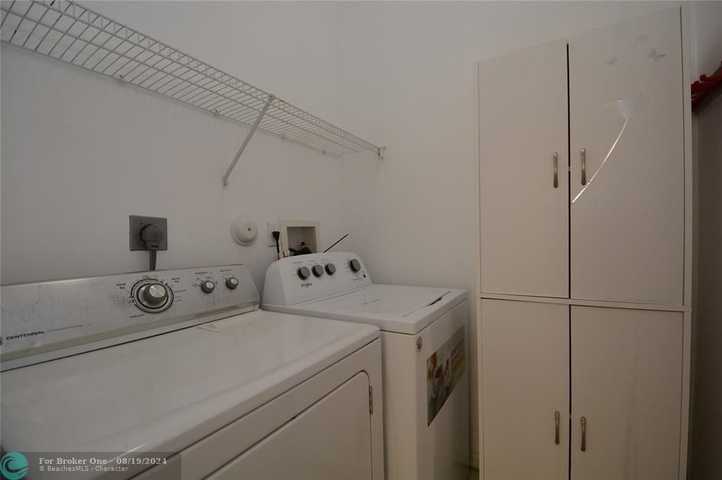 For Rent: $4,200 (3 beds, 2 baths, 1818 Square Feet)