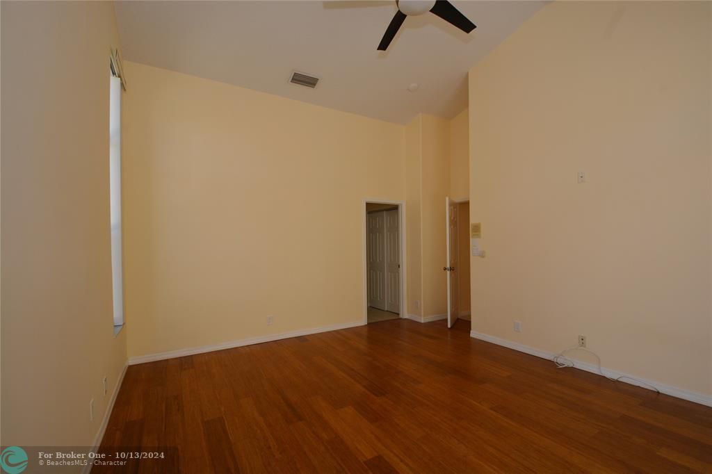 For Rent: $4,200 (3 beds, 2 baths, 1818 Square Feet)