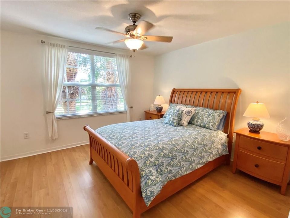 For Rent: $2,300 (2 beds, 2 baths, 1149 Square Feet)