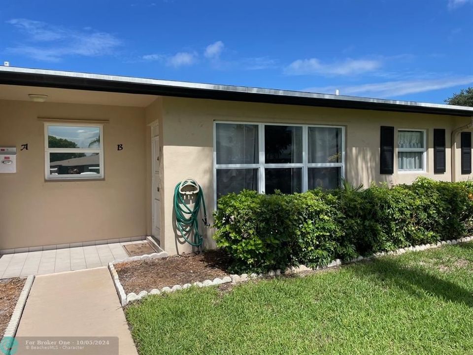 Active With Contract: $145,000 (1 beds, 1 baths, 1122 Square Feet)