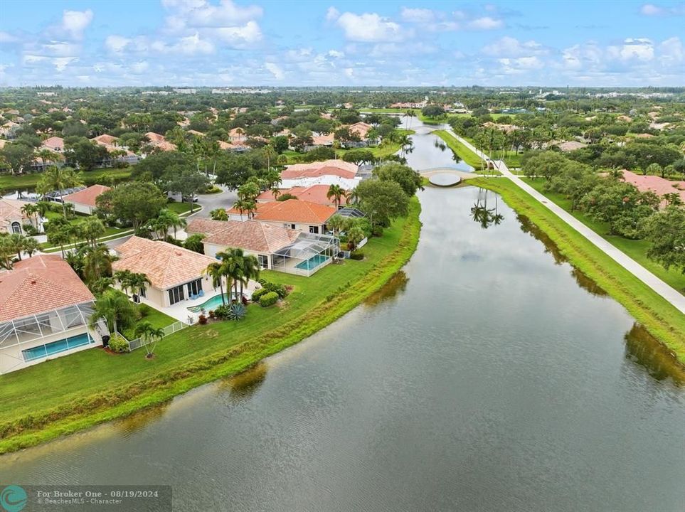 For Sale: $725,000 (4 beds, 2 baths, 2199 Square Feet)