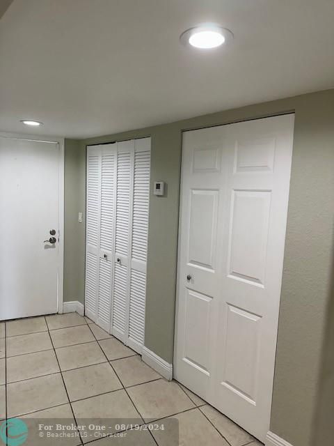 For Rent: $2,200 (2 beds, 2 baths, 1252 Square Feet)