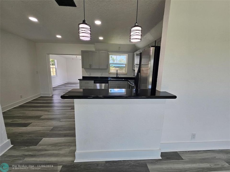 Recently Sold: $429,369 (3 beds, 1 baths, 1224 Square Feet)